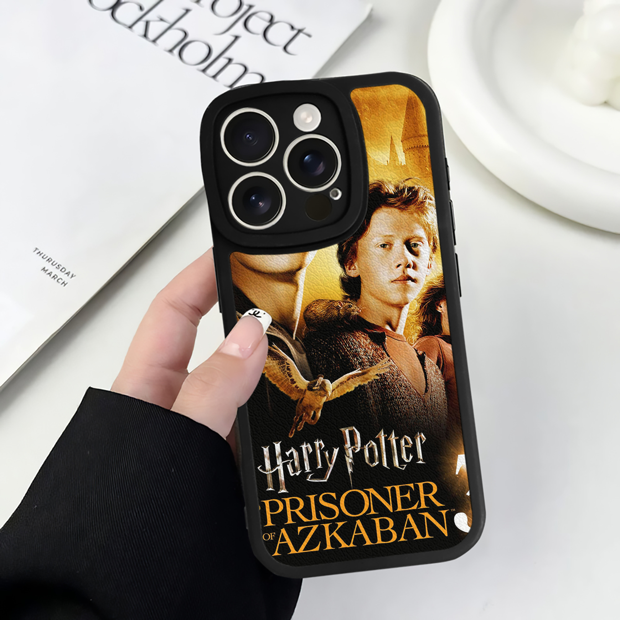 （画像用） Harry Potter ハリー・ポッターシリーズ 【iPhone 16シリーズ対応】シリコンスマホケース（レザー調） 材質：シリコン
